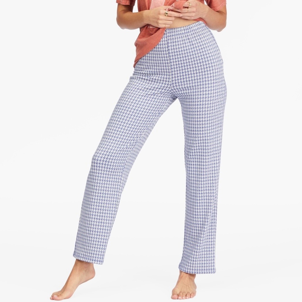Billabong Keep It Straight Houndstooth Check Knit Pull On Pant Blue White Medium